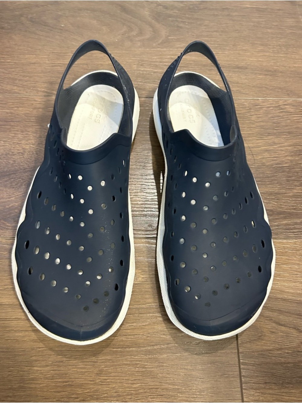 Crocs Swiftwater Wave Men Size 7 NavyWhite Water Shoes Clogs 203963 -very good!